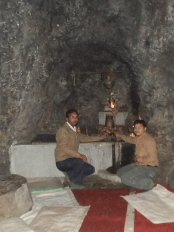 Vashist Gufa